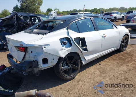 2024 Nissan Sentra Sr Xtronic Cvt z USA, uszkodzony, nr VIN 3N1AB8DV2RY228476